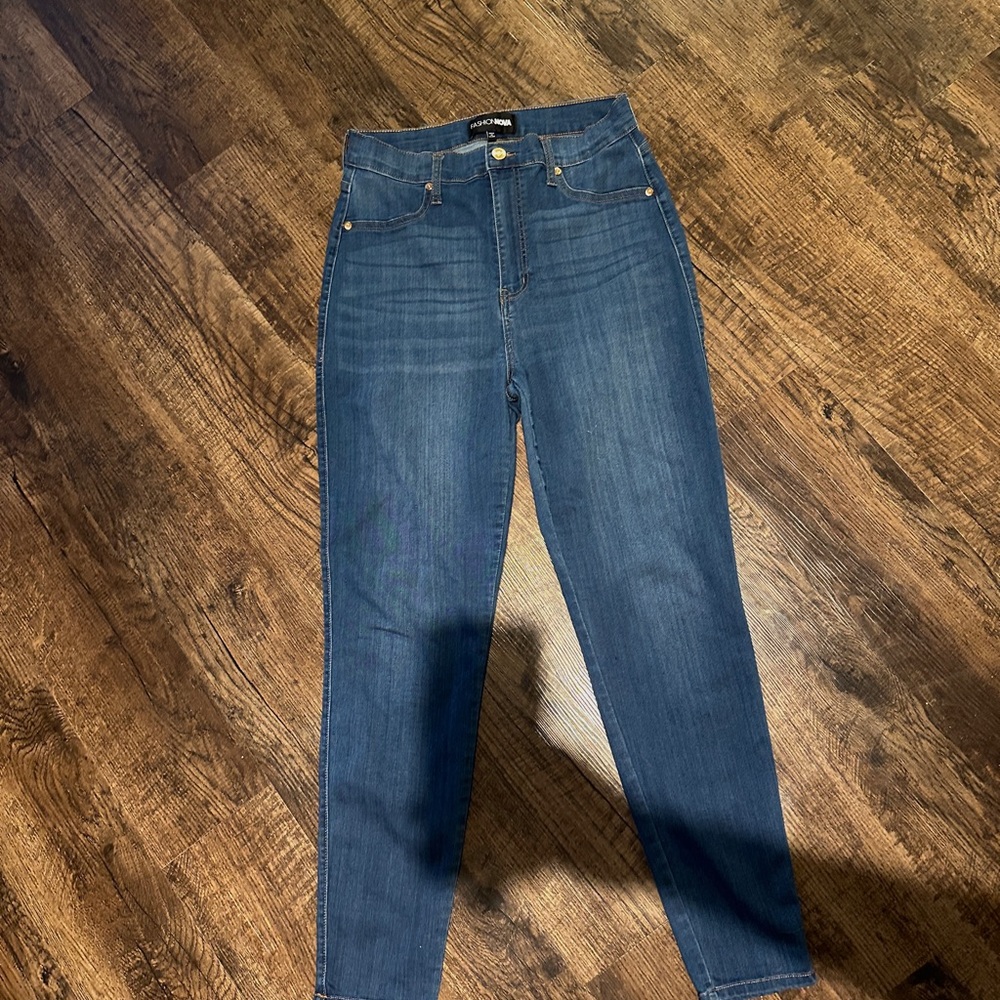Universal Thread High Rise Blue Jeans